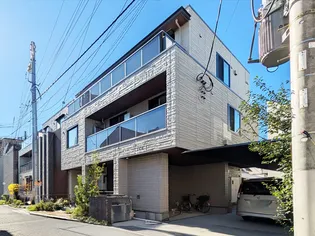 ラ・カルム新大久保【2階】の外観