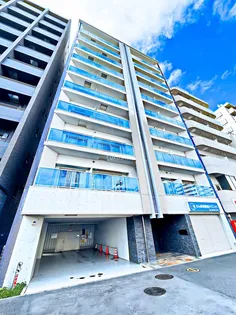 ウェルカーサ横浜中央【3階】の外観