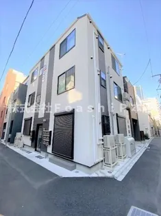 東京都新宿区四谷三栄町【アパート】の外観