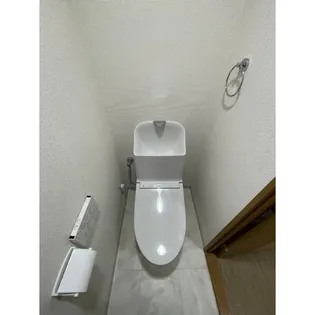 マイン・ディユ・ウエルス【2階】の内装