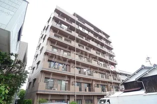 渡辺マンション【4階】の外観