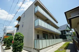 ヴィラ シャルマン【1階】の外観