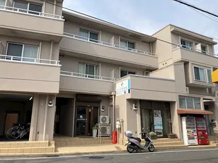 カレッジマンション七瀬川【3階】の外観