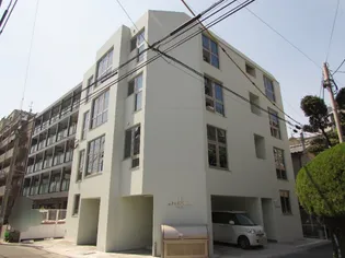 プレミュー【2階】の外観