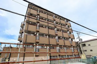 大阪府寝屋川市下神田町【マンション】の外観