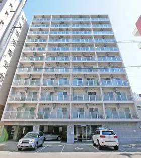 コンフォリア北三条【4階】の外観