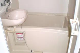 レオパレスよこて【1階】の風呂