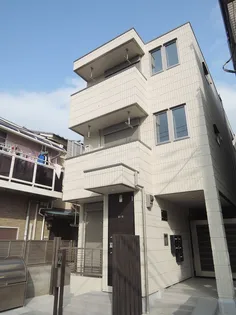 セレーナメゾン【3階】の外観