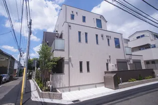 FJ アドバンス【2階】の外観