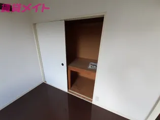 エステート川崎A棟【1階】の内装