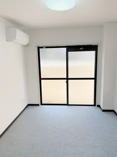 リエス上馬【1階】の居間