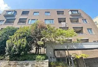 パークナード四谷【3階】の外観