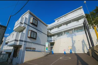 ビバリ-ヒルズC【2階】の外観