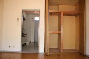 コーポ山喜【1階】の居間