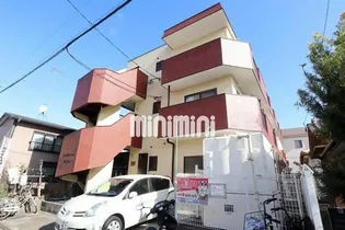 ミッドウエストエトワールシャトー【2階】の外観