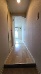 リアライズ本山【2階】の玄関