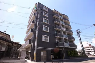 サングーテス志波町【3階】の外観