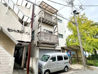 尾山ビル【3階】の外観