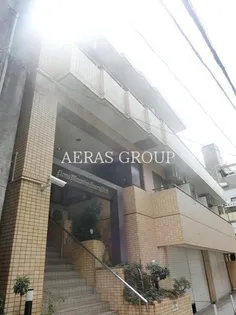 ライオンズマンション高円寺北【7階】の外観