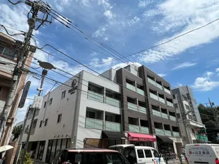 トラッセルズの画像