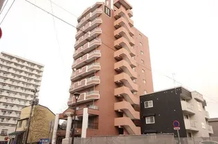 メニーズコート西線【2階】の外観