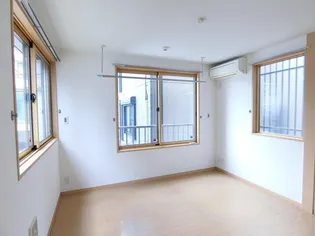 サンライズ中目黒【2階】の外観
