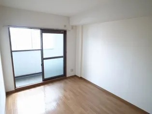 ヴィラ・ディア【3階】の居間