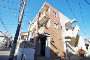 A・ZURY(ア・ズーリ)【3階】の外観