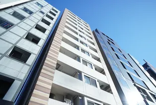 東京都新宿区新宿6【マンション】の外観