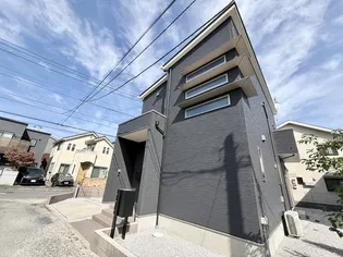 東京都稲城市東長沼【一戸建】の外観