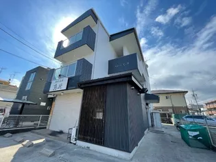 クレセント元八事【3階】の外観