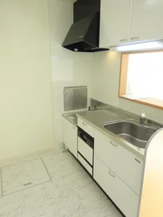 シャルムガーデンE【1階】のキッチン