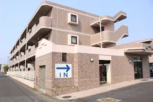 可憐参番館の画像