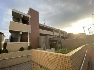 神奈川県横浜市神奈川区三ツ沢中町【マンション】の外観