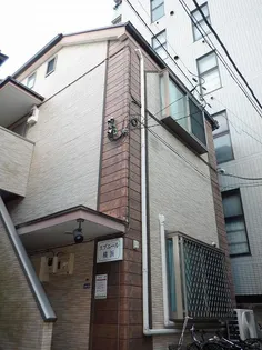 スブニール横浜【2階】の外観