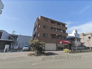 マサーレ川西【4階】の外観