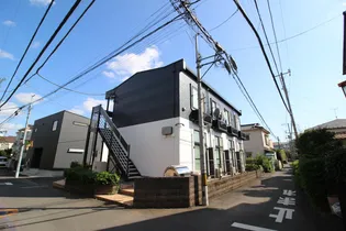 マーヴェラス【2階】の外観