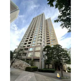 パークシティ柏の葉キャンパス二番街ミッドタワーCの外観