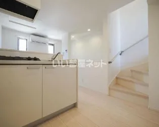 ロワイヤルアイランド長神田IIIのキッチン