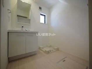 ロワイヤルアイランド長神田IIIの内装