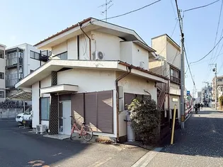 マルイ【2階】の外観