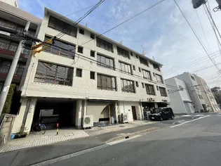 シャトー秋月【5階】の外観