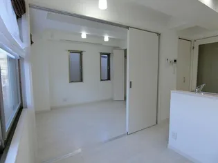 レフカス榴岡【3階】の外観