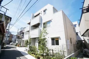 リ ファンテーヌ山手【1階】の外観