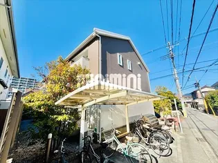 カームプレイス【2階】の外観