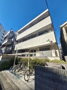 ファウスト【3階】の外観