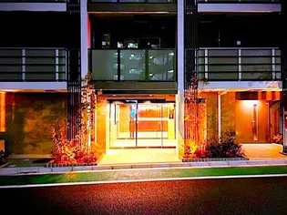 東京都新宿区新小川町【マンション】の外観