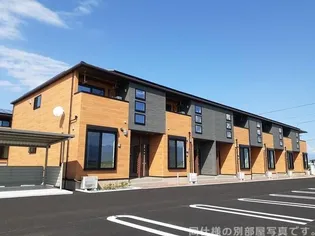 ヒカルサ甲府国母 サウス【2階】の外観