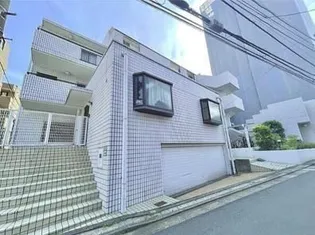 ルミエール東中野【1階】の外観