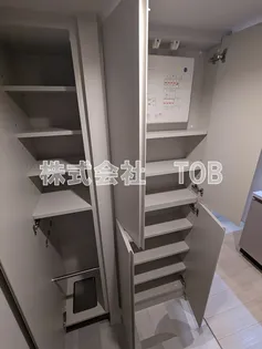 ルネサンスコート上北沢フロント【2階】の内装